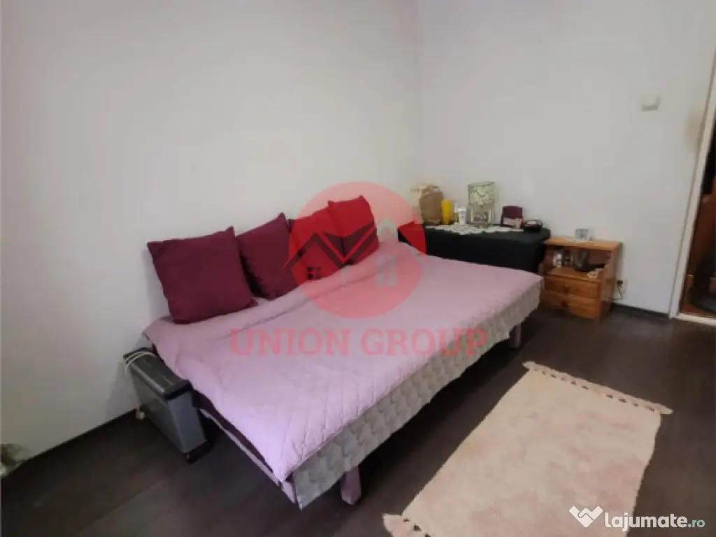 Apartament 3 camere Decomandat, Etaj 1, Zona Poarta 6 