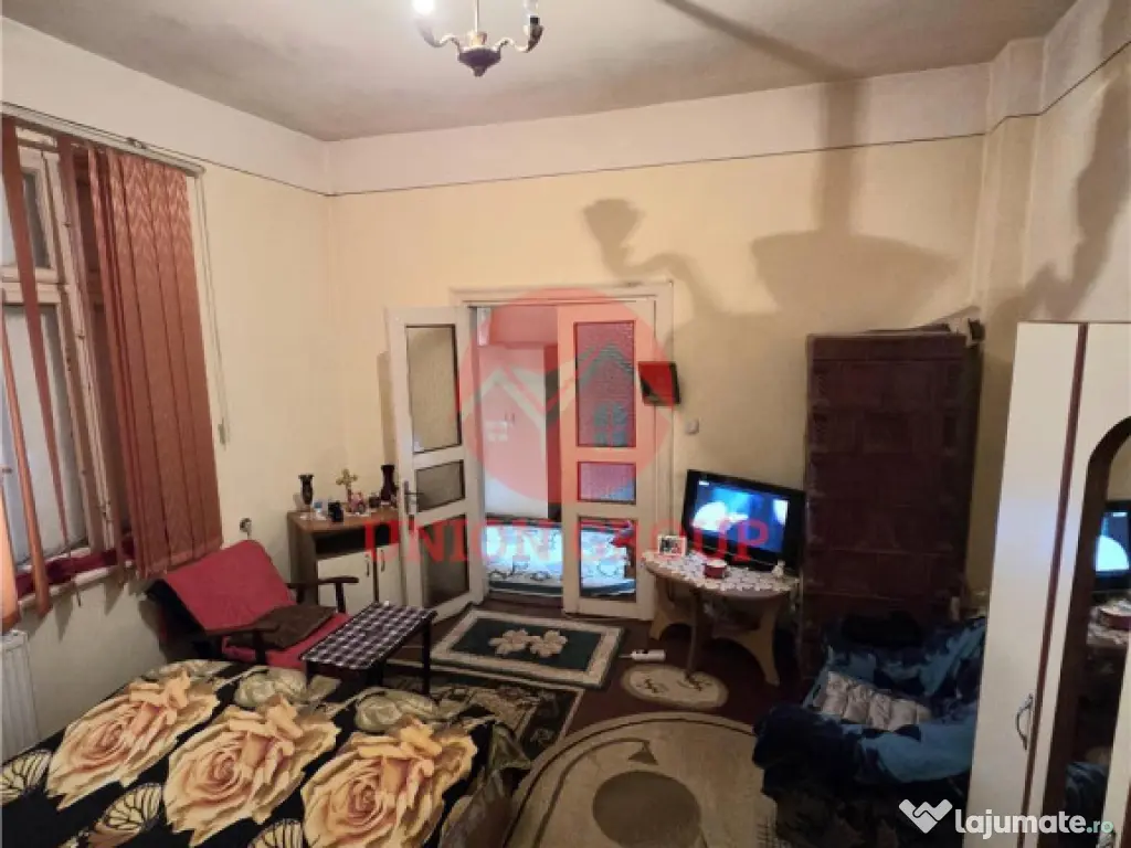 Casa 3 Camere Garsoniera in Vila, Zona Centrala