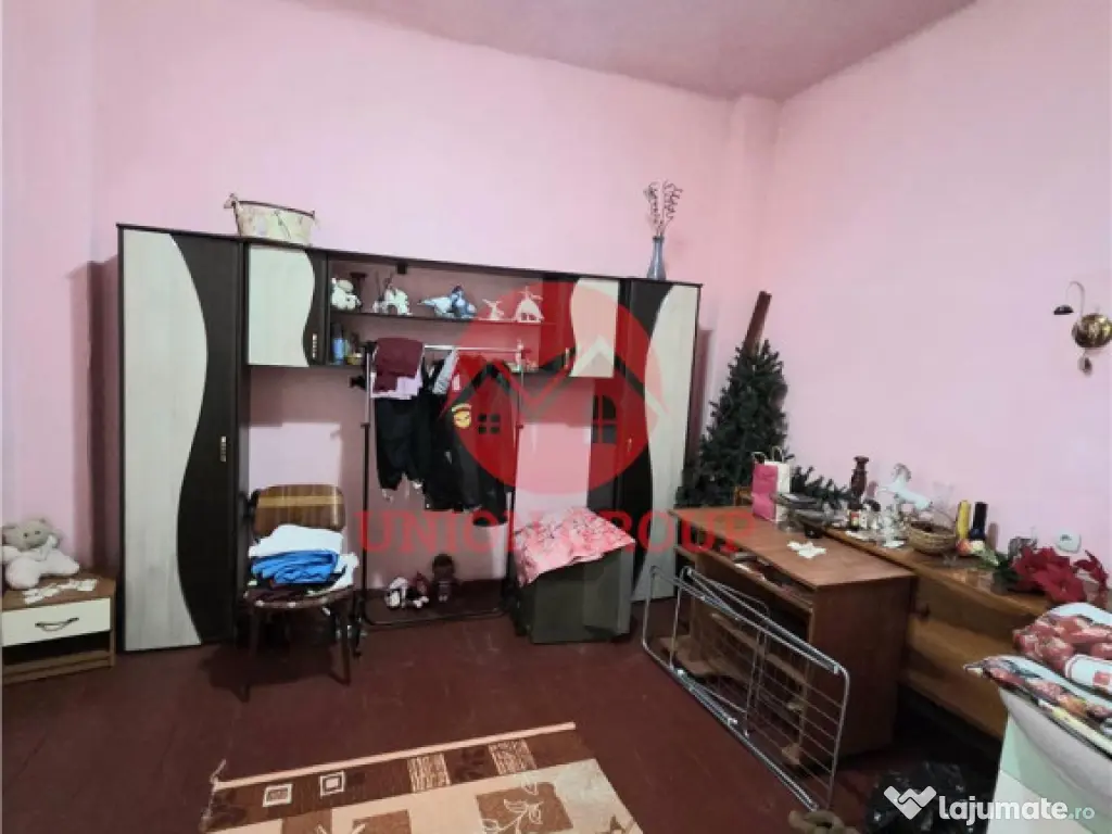 Casa 3 Camere Garsoniera in Vila, Zona Centrala