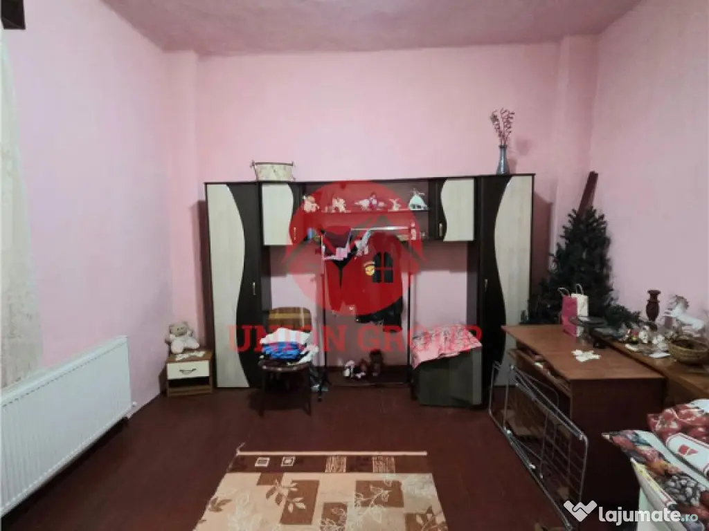 Casa 3 Camere Garsoniera in Vila, Zona Centrala