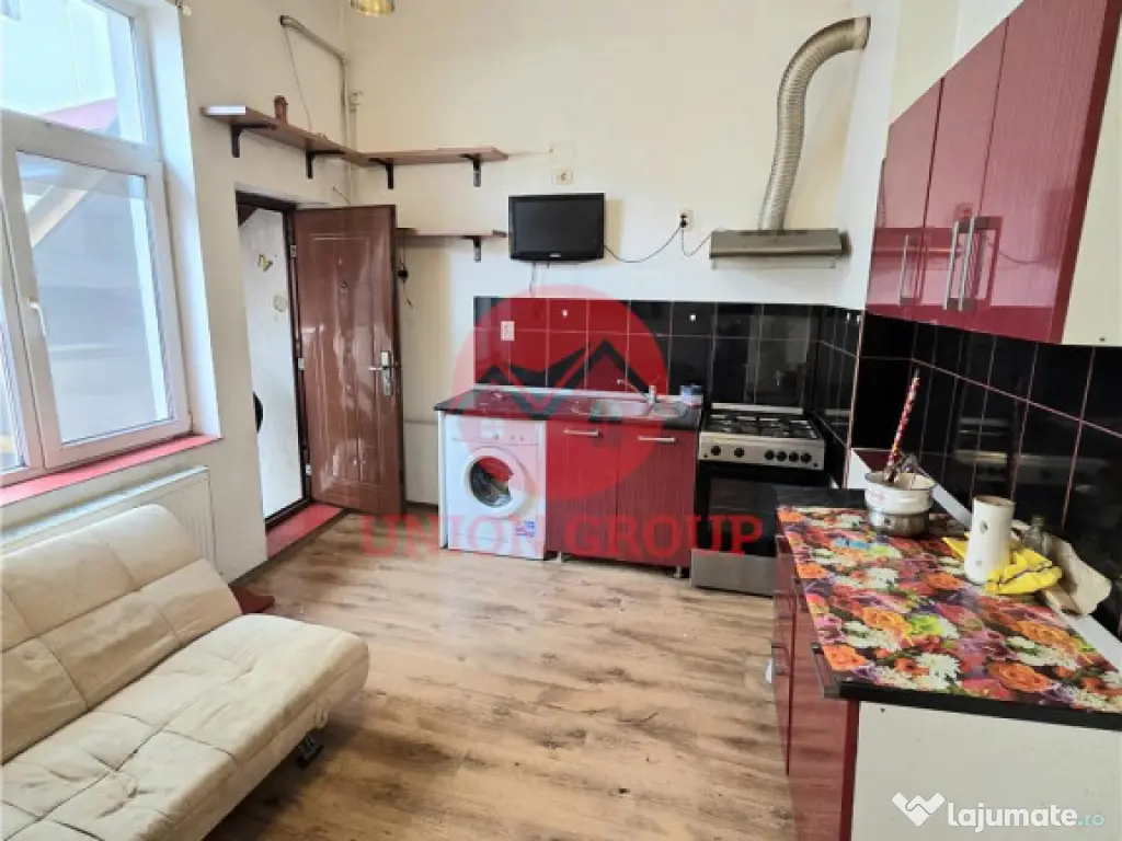 Casa 3 Camere Garsoniera in Vila, Zona Centrala