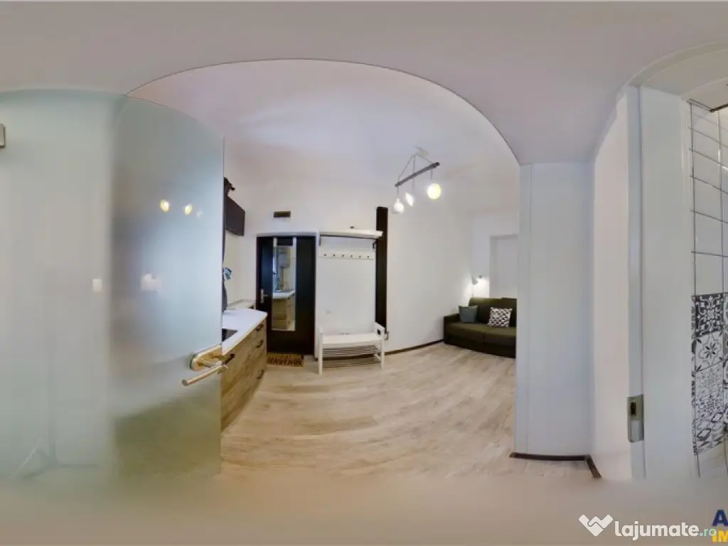 Proprietate cocheta,pretabila si regim hotelier,birou,Centru 