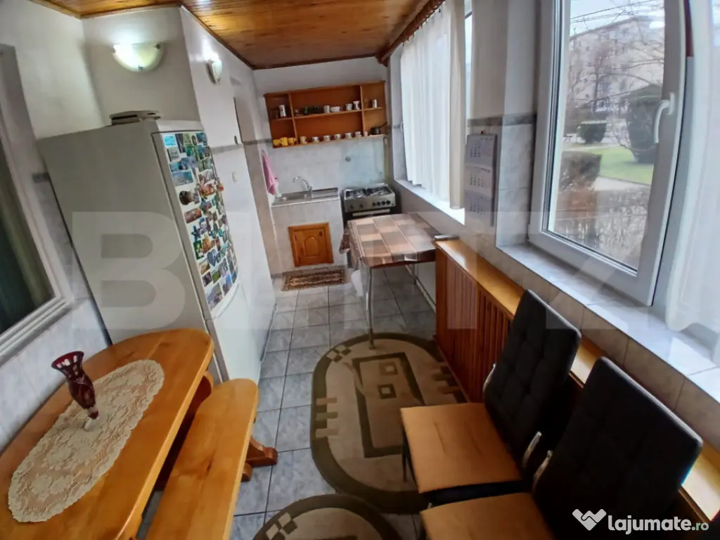 Vânzare apartament 2 camere, vis-a-vis de Școala nr. 8