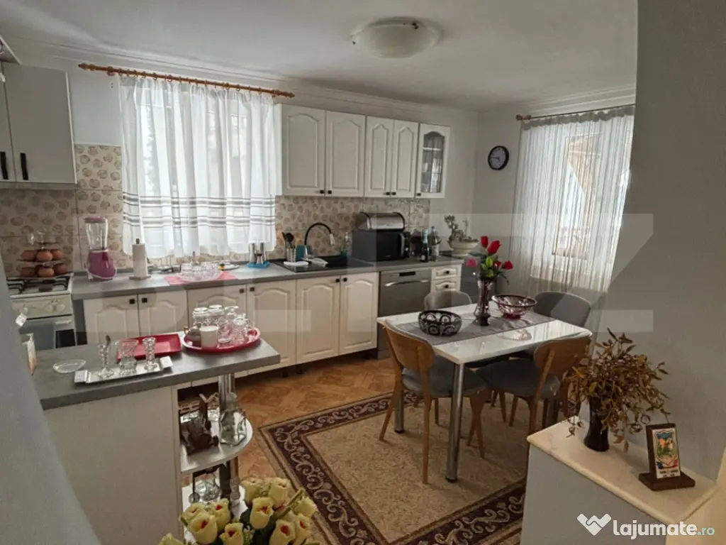 Casuta cocheta gata de locuit,Jelna 