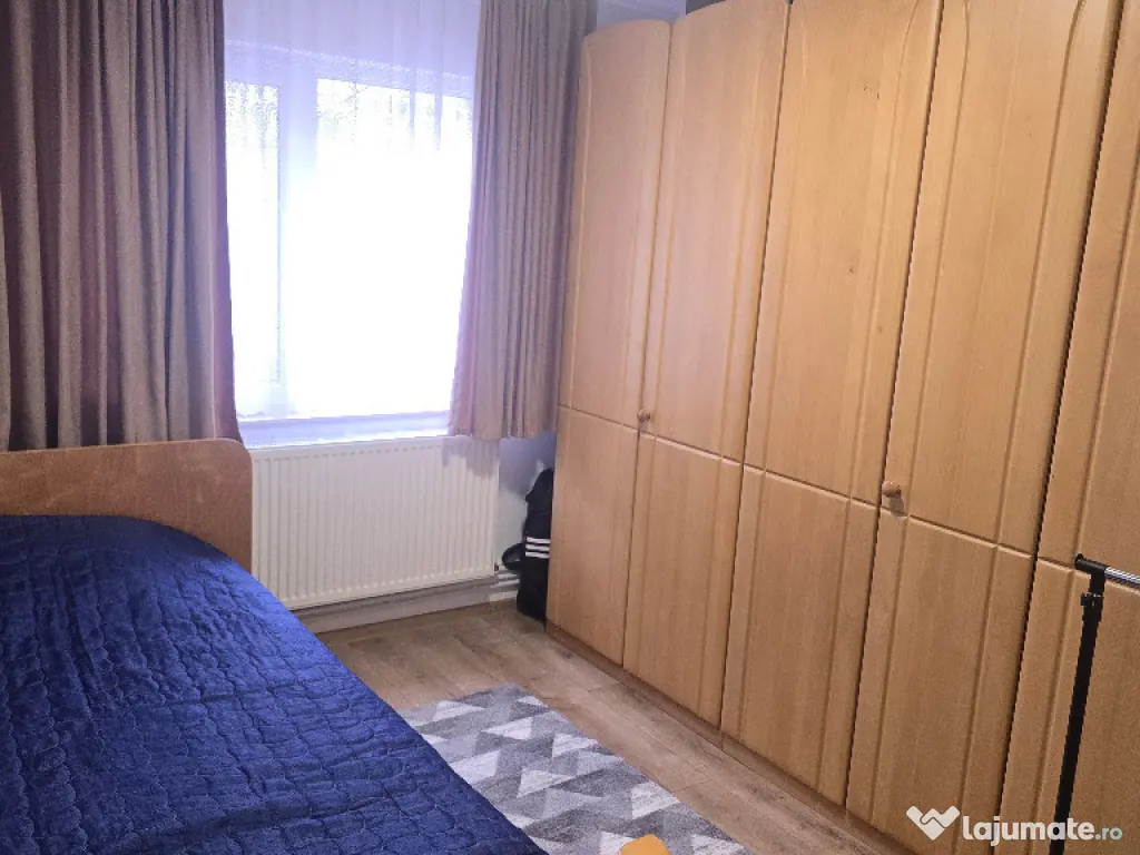 Vand apartament 2 camere, Deva, zona Maxa, etaj 1, mobilat, parcare 