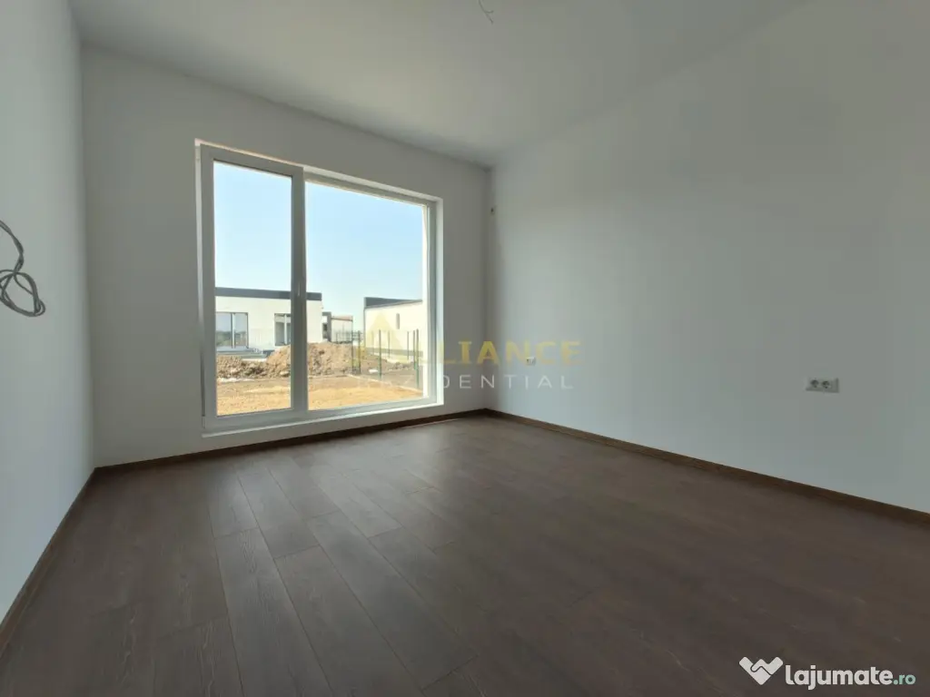 Casa Individuala - 3 camere - 2 bai - 356 mp teren