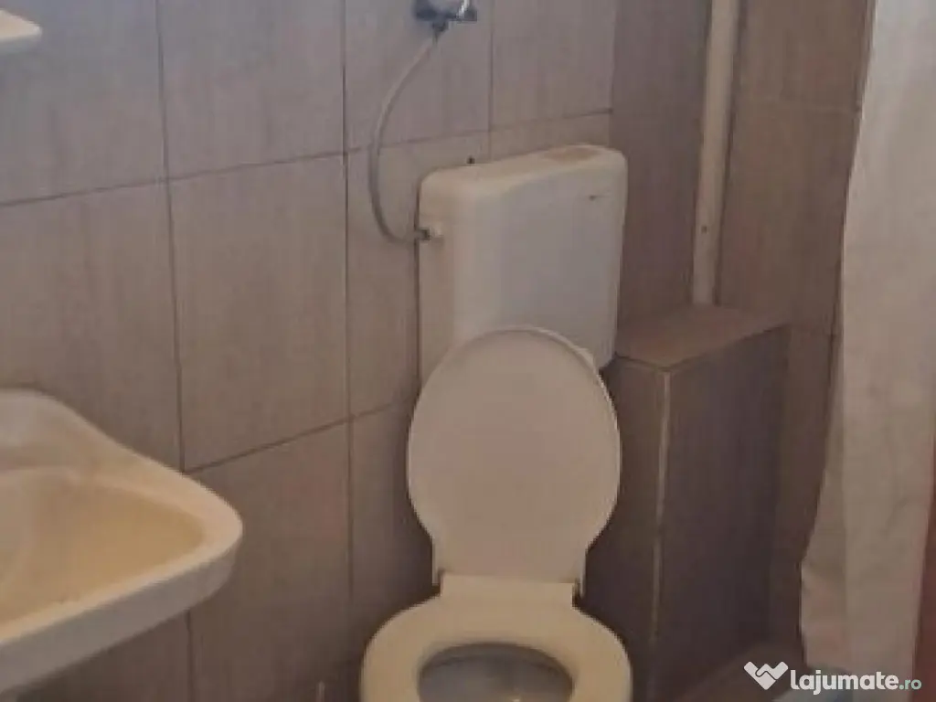 Agigea vila 8 camere de inchiriat, mobilata