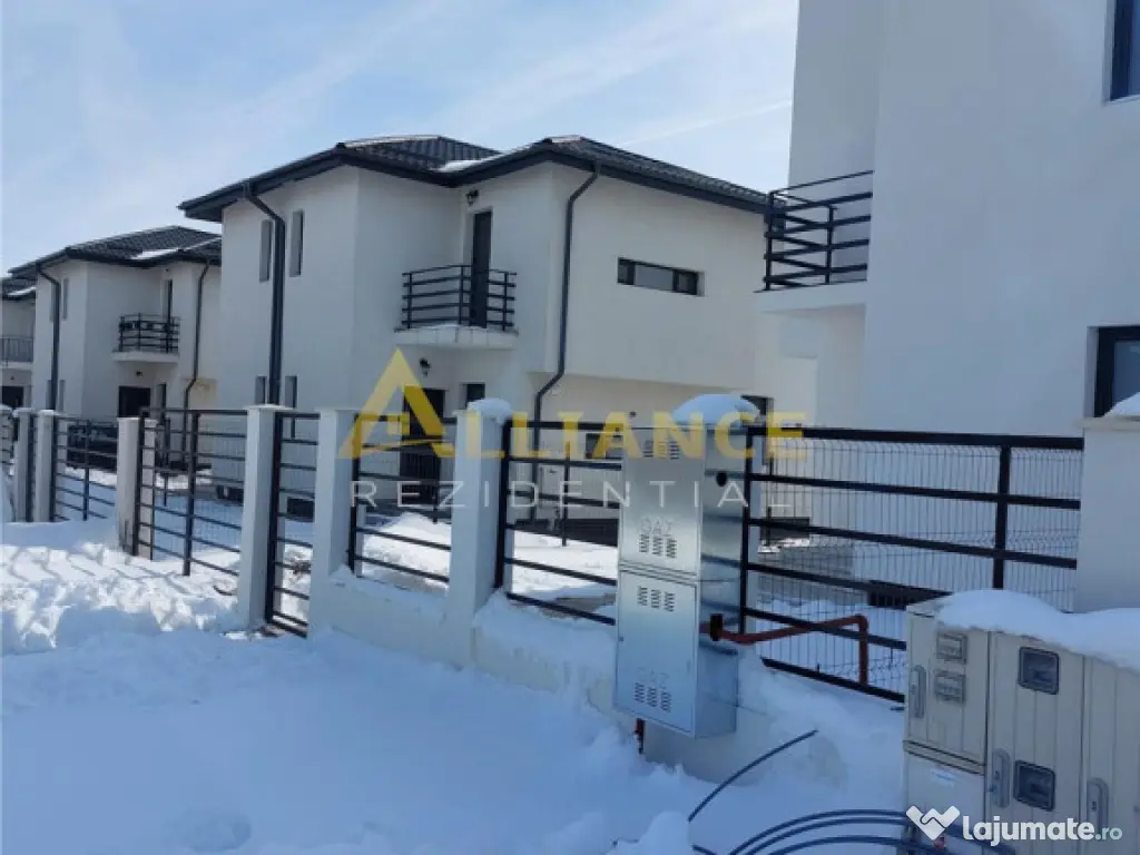 Casa la 4-5 km de metrou,bine amplasata,super pret .