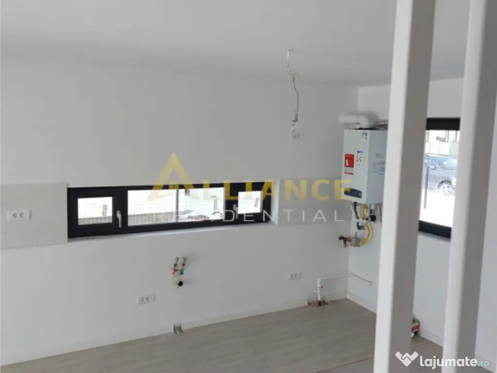 Casa la 4-5 km de metrou,bine amplasata,super pret . 