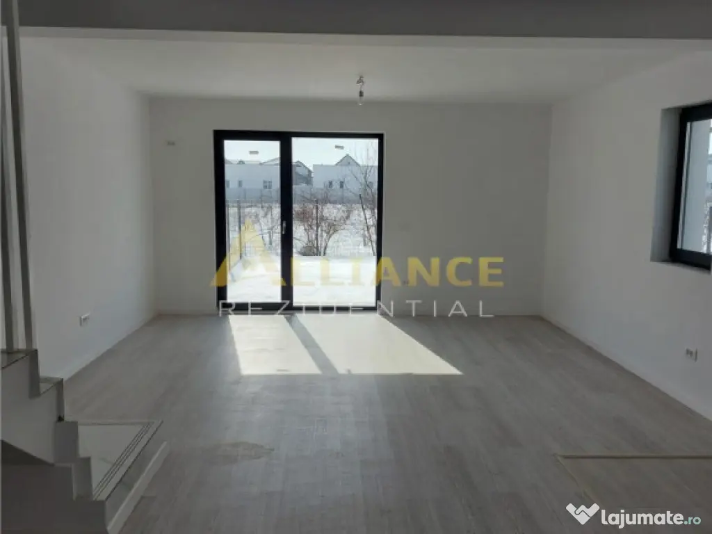 Casa la 4-5 km de metrou,bine amplasata,super pret . 