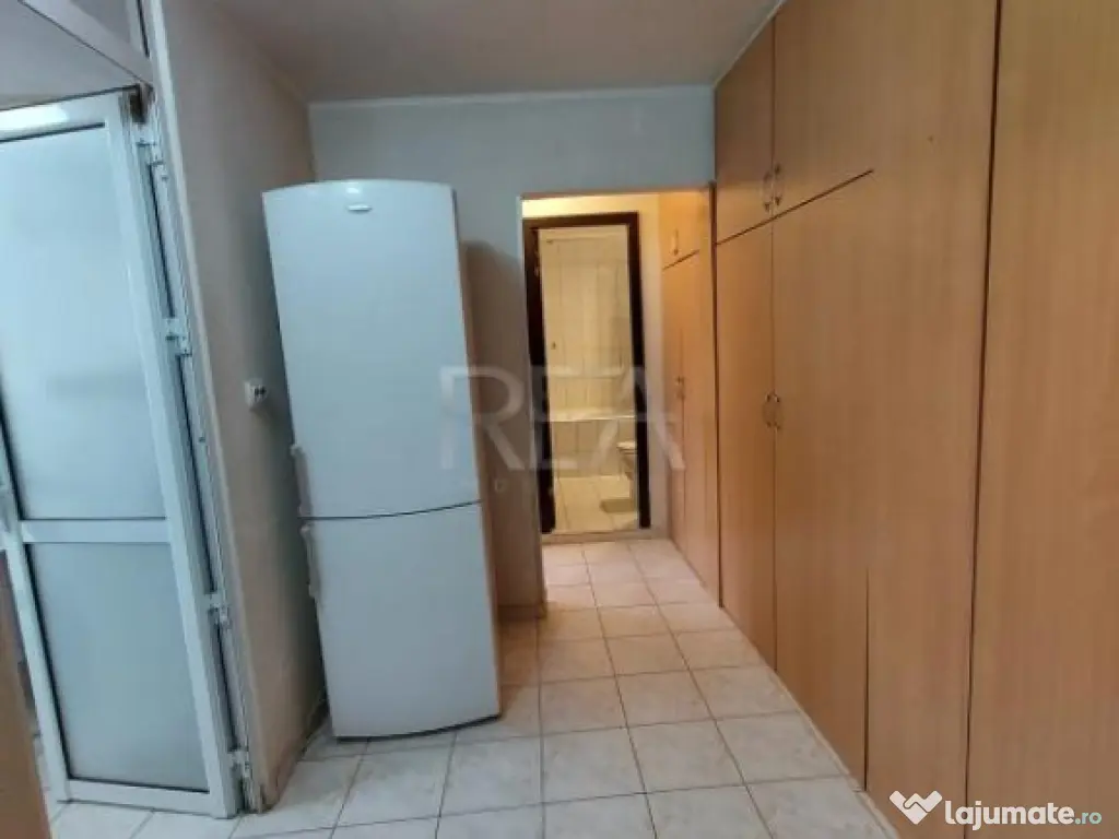 2 camere Aviației decomandat, parcare, et. 1, an 1985, metr 