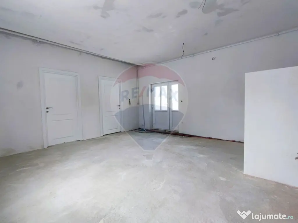 Apartament cu 3 camere,la parter, pe strada Morilor nr.10...