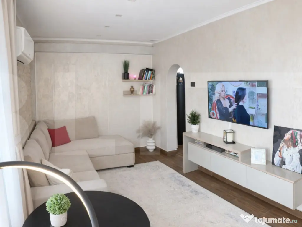 Apartament 1 camera, 39 mp, zona Intim 