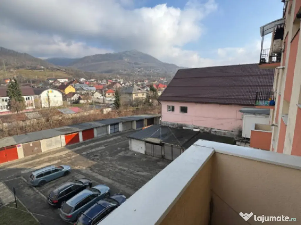 Apartament 3 camere, central, 68 mp, mobilat – Baia Sprie