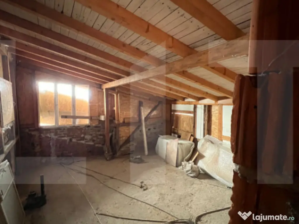 Casa de vanzare, 158 mp, zona Ronat 