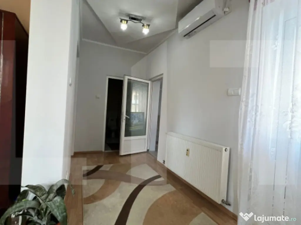 Casa de vanzare, 158 mp, zona Ronat 