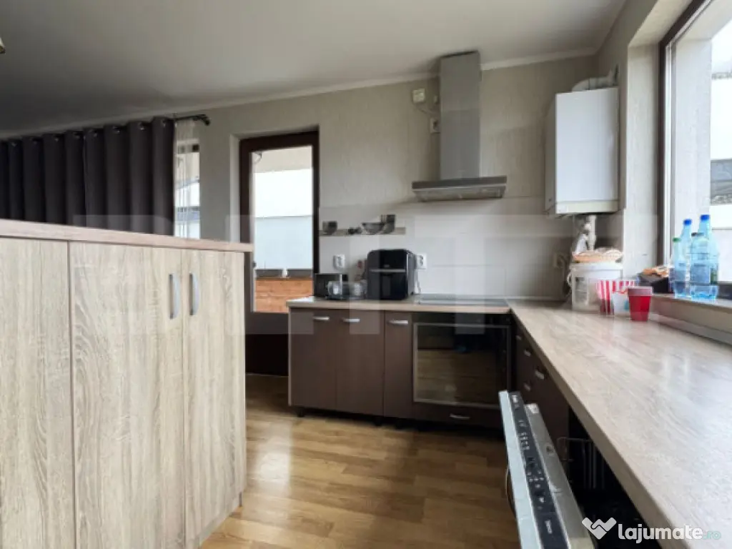 Duplex de inchiriat, 124 mp, zona VIVO