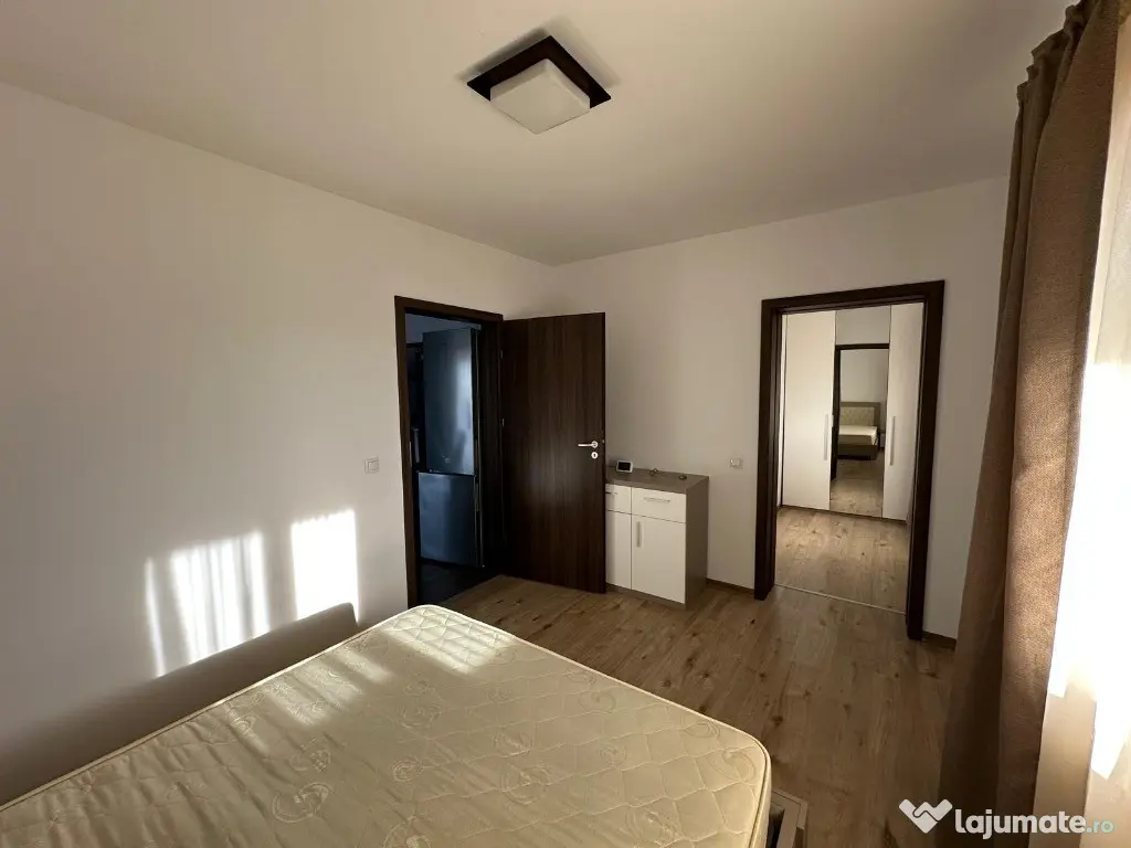 Apartament 3 camere zona Indepemdentei 