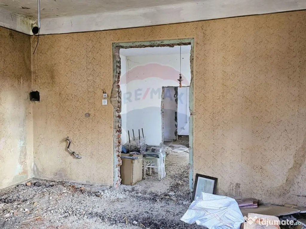 Lot teren de 597 mp | Casa renovabila | (PUZ si CU Bloc P... 