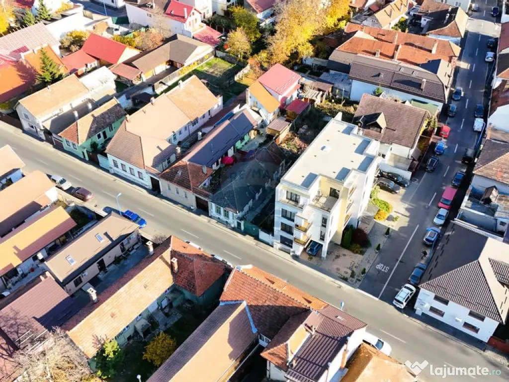 Lot teren de 597 mp | Casa renovabila | (PUZ si CU Bloc P... 