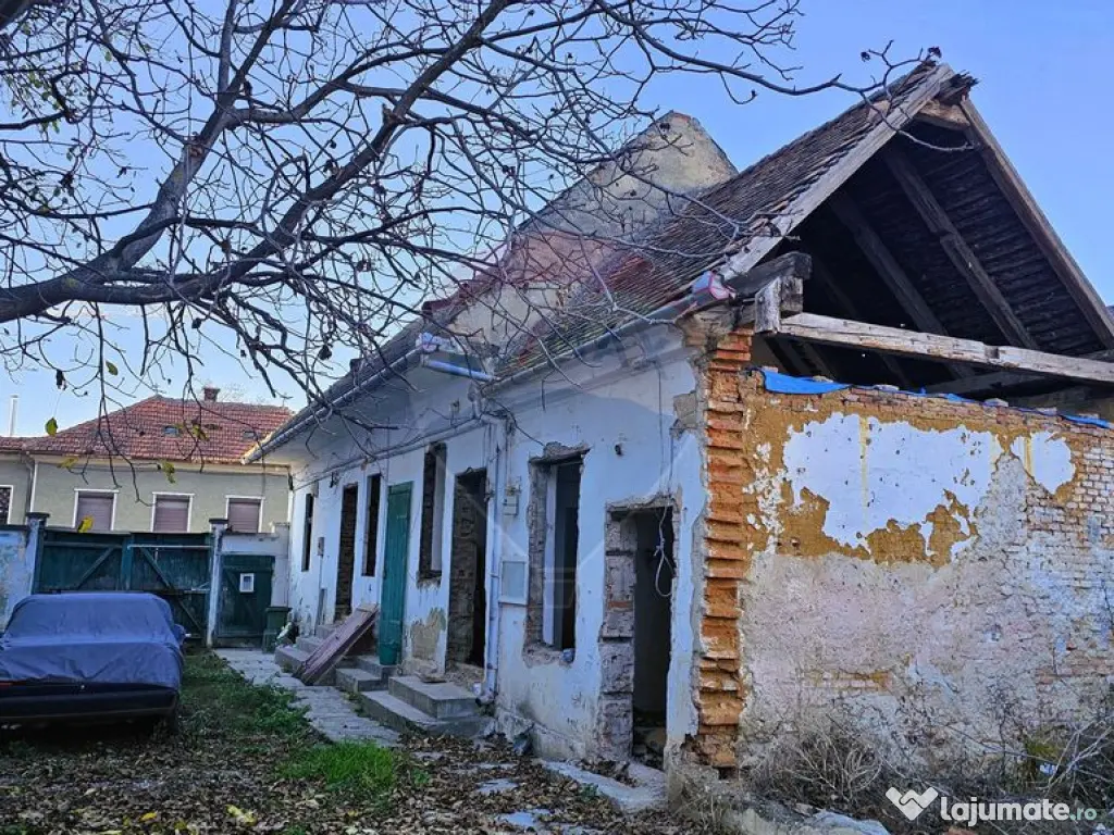 Lot teren de 597 mp | Casa renovabila | (PUZ si CU Bloc P... 