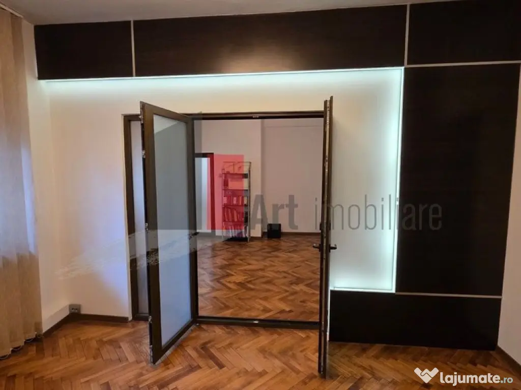 Apartament cu trei camere-Parcul Carol-Monetarie-cu centr... 