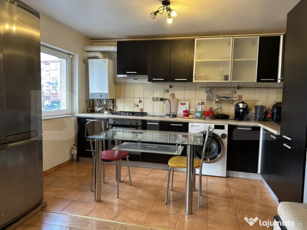 EXCLUSIV! Apartament 4 camere, 125 mp utili, parcare, strada 