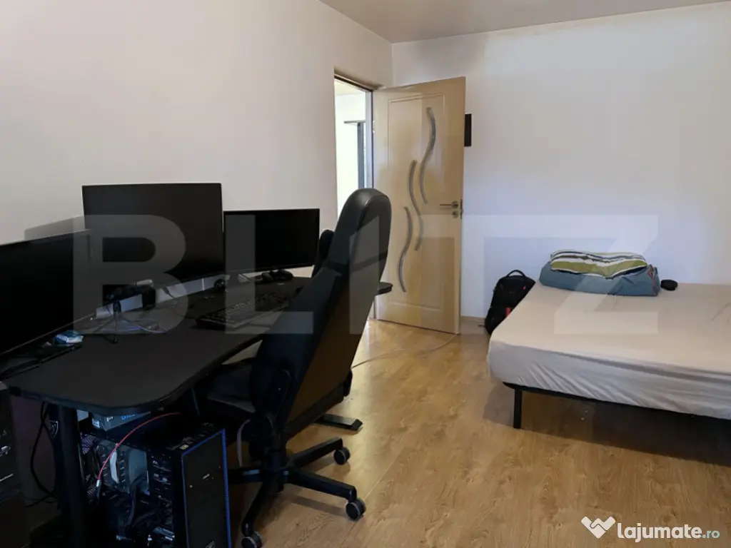 EXCLUSIV! Apartament 4 camere, 125 mp utili, parcare, strada 