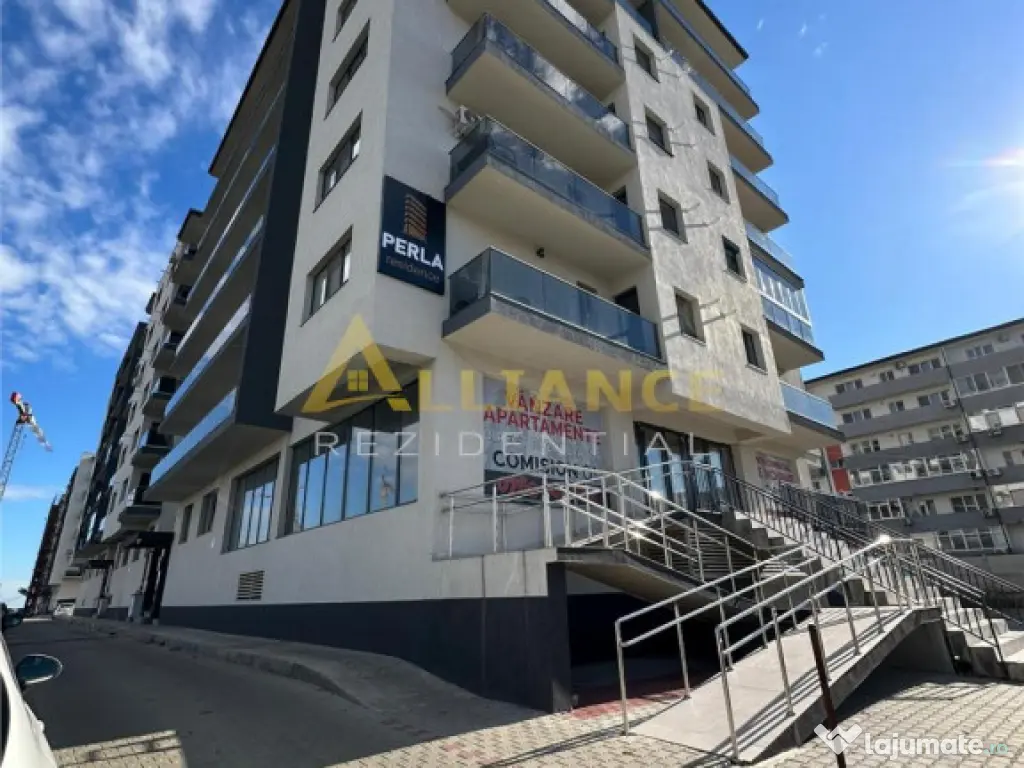 2 camere metrou Berceni , gradina si parcare subterana 