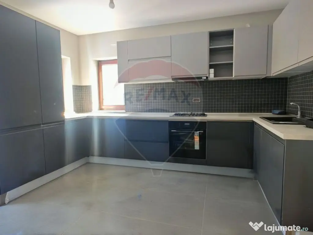 Vila cu 5 camere de vanzare I Corbeanca I Laguna Albastra 