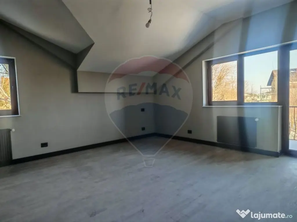 Vila cu 5 camere de vanzare I Corbeanca I Laguna Albastra 