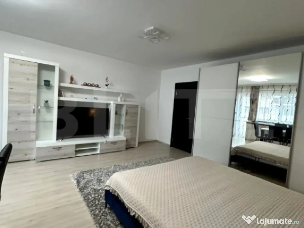 Garsonieră modernă cu balcon, bloc nou - Sânpetru 