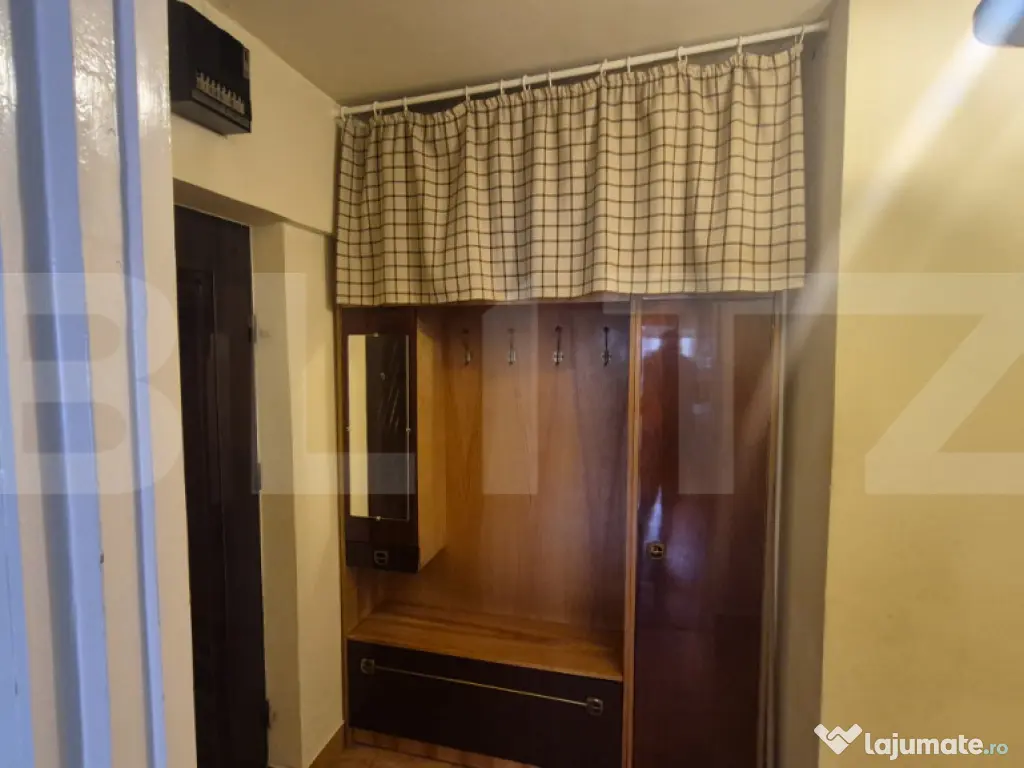 Apartament 3 camere de închiriat, 80 mp, zona Micro 16