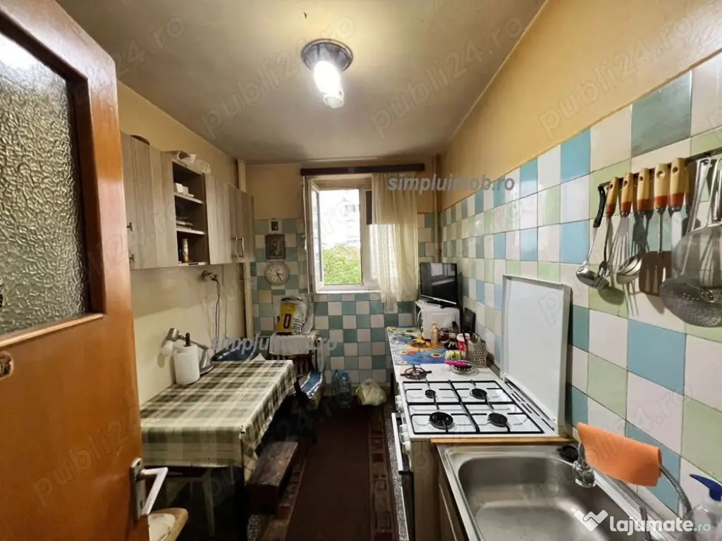 Spatios Metrou Dristor 350 metri