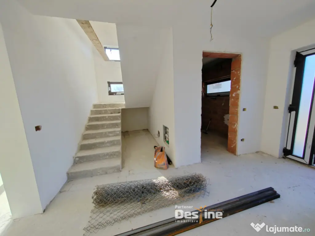 BÂRNOVA - Casă individuală P+M+POD, 145 mp + 789 mp teren