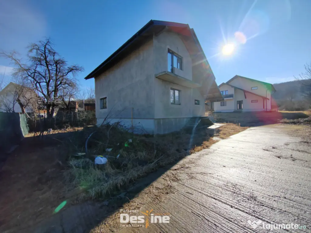 BÂRNOVA - Casă individuală P+M+POD, 145 mp + 789 mp teren