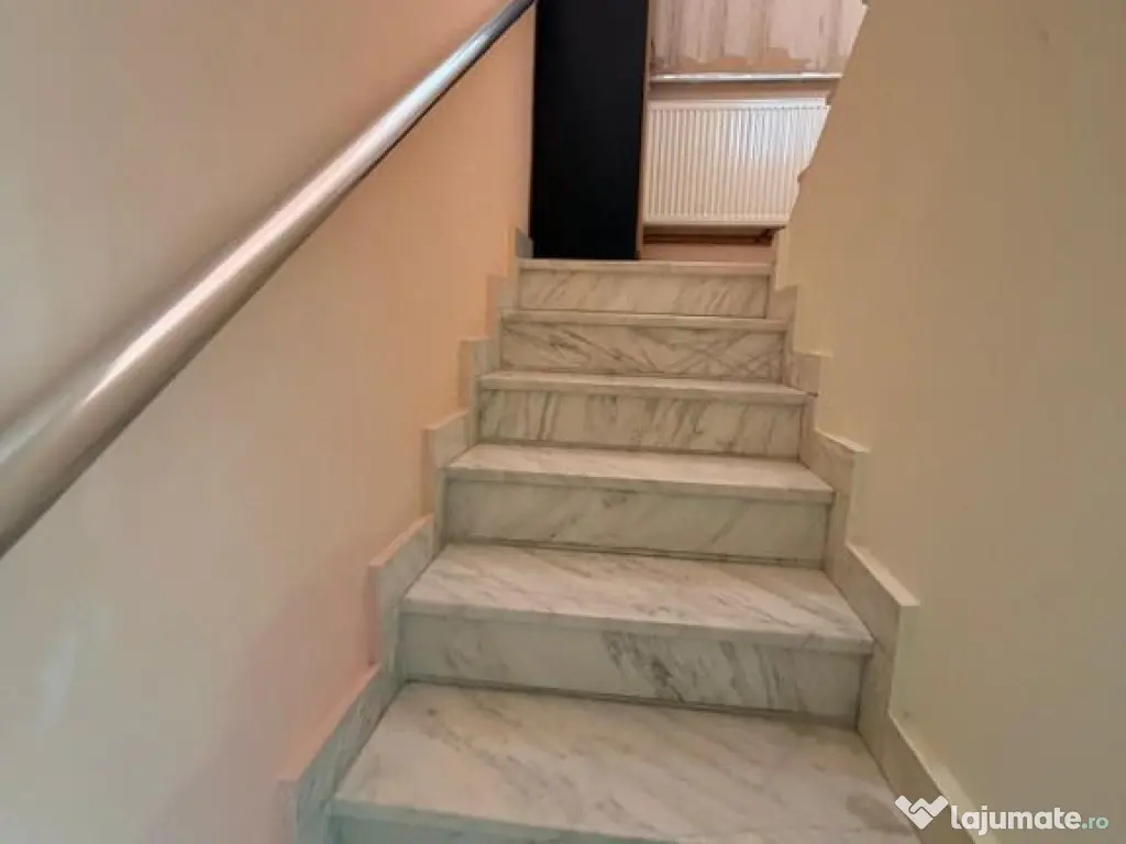 Casa P+1+M , Faleza Nord, pretabil Pensiune /Comercial 