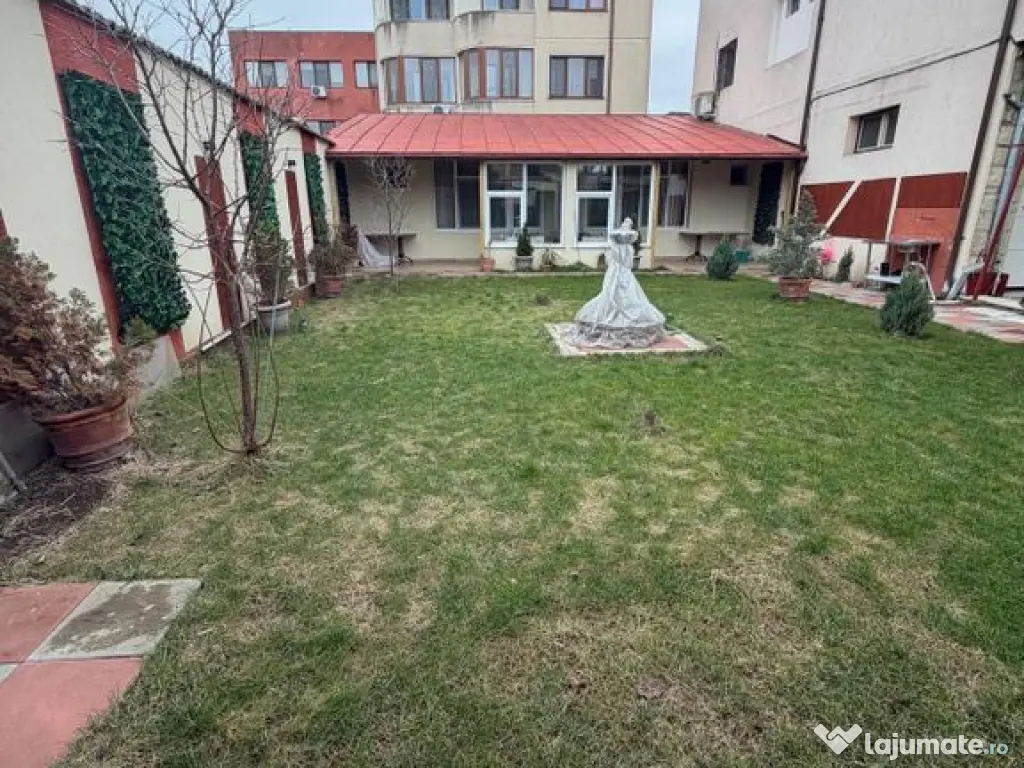 Casa P+1+M , Faleza Nord, pretabil Pensiune /Comercial 