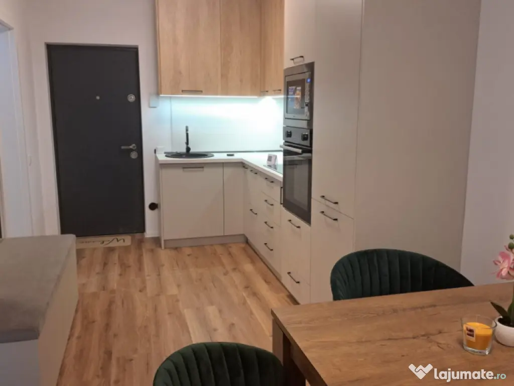 Apartament 2 camere, 58 mp, zona Vivo Mall 