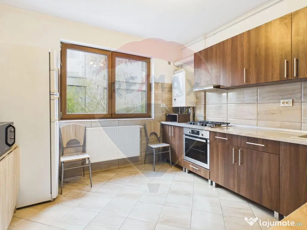 Apartament 3 camere 96 mp plus garaj subteran imobil 2016... 