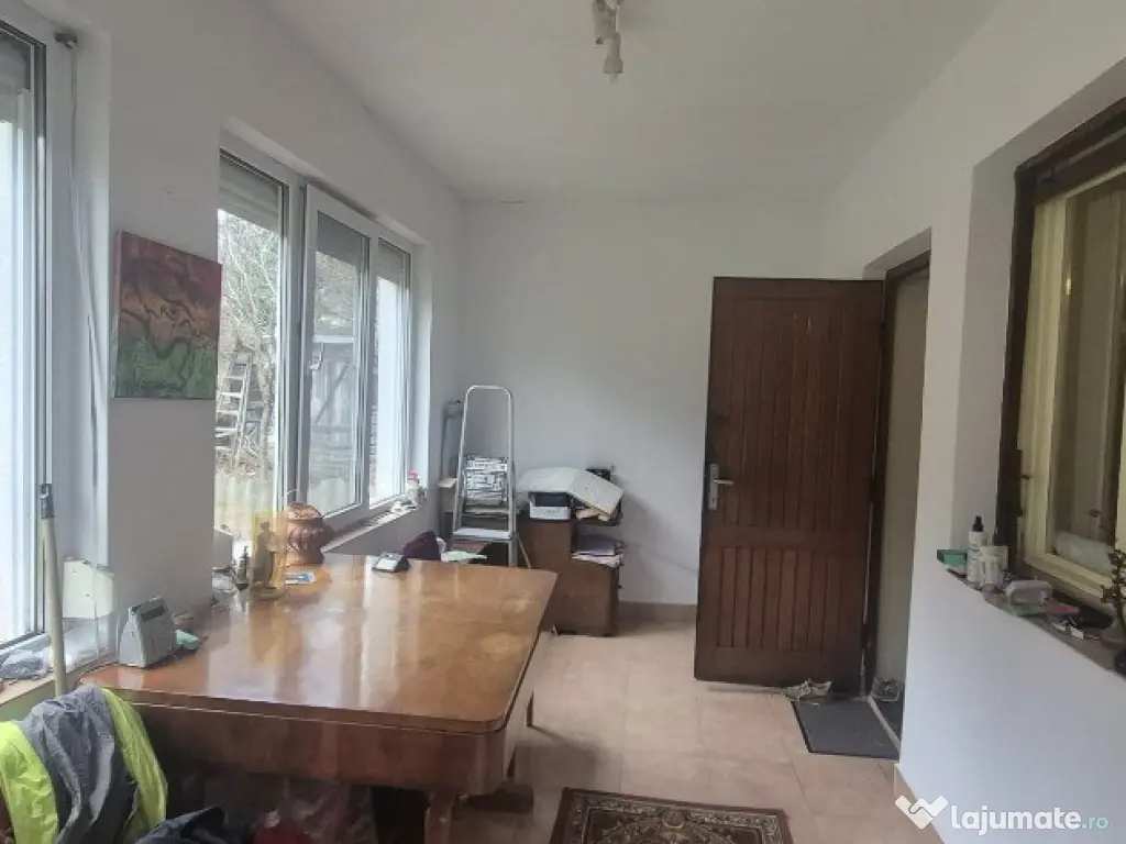 Zona TBC, casa cu etaj , 10 ari teren 