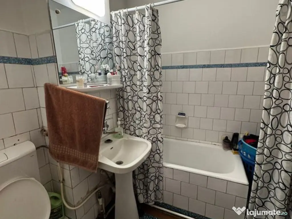 Apartament 2 camere decomandat-zona Dacia 