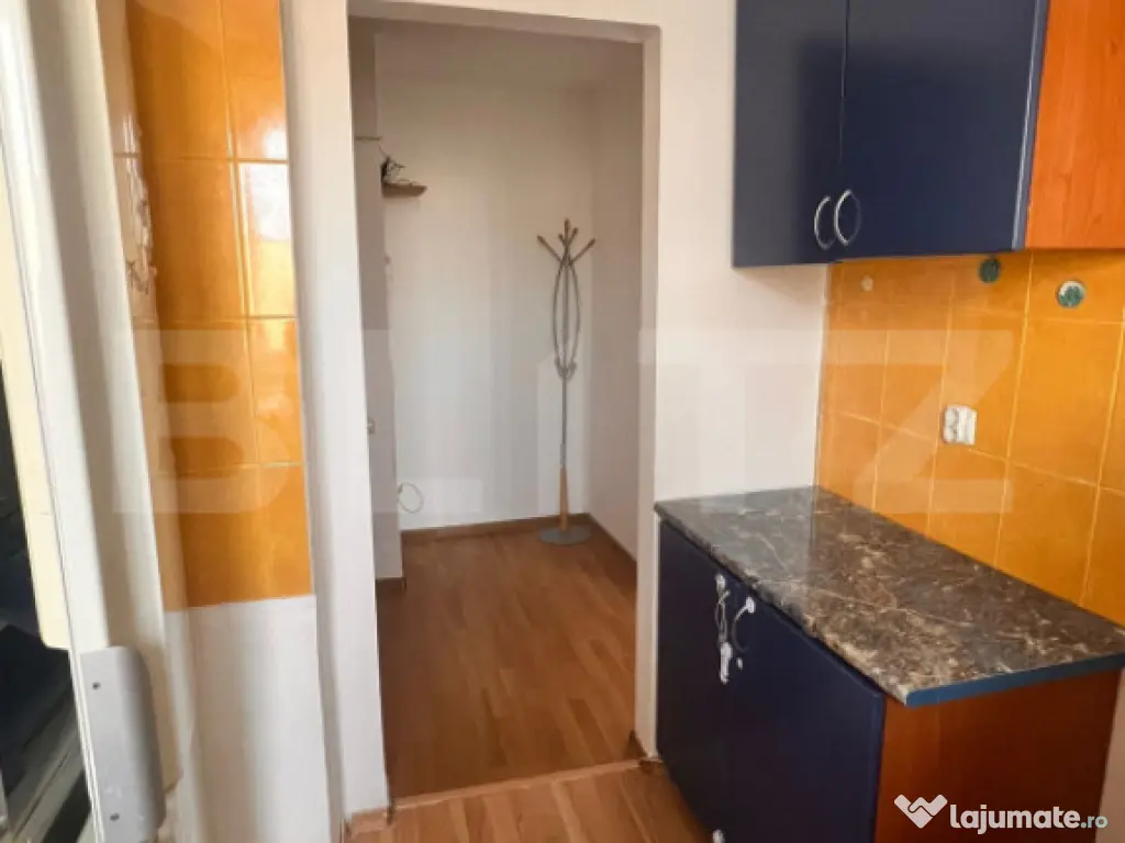 Apartament 2 camere semidecomandat 