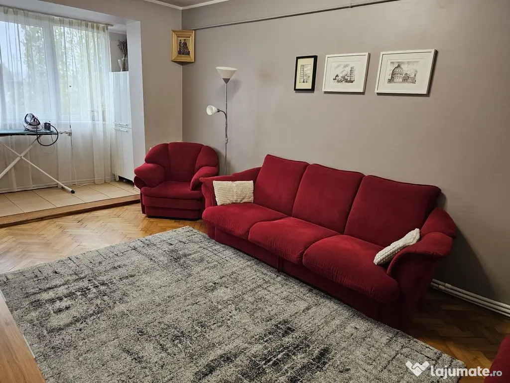 Apartament cu 3 camere, mobilat si utilat - Piata Centrala