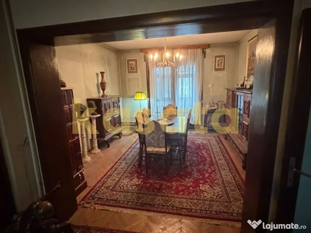 Apartament de vânzare | Ultracentral | 3 camere | Garaj ... 