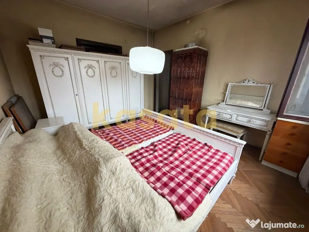 Apartament de vânzare | Ultracentral | 3 camere | Garaj ... 