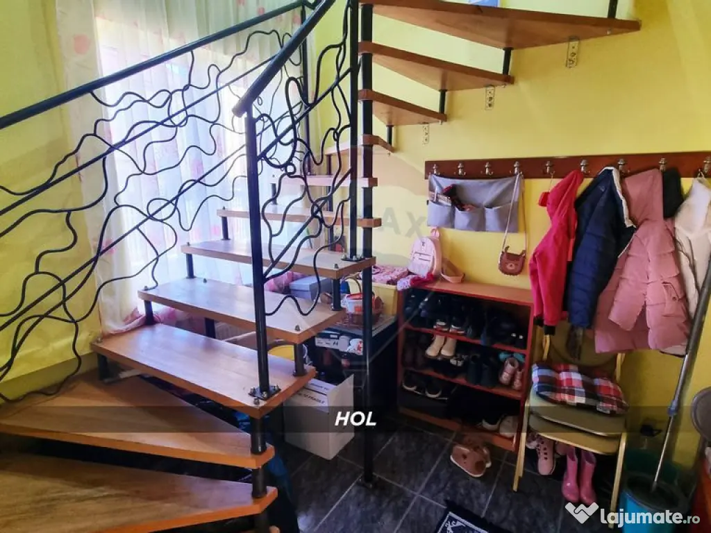 Casă / Vilă cu 5 camere de vânzare în zona Orasul Vechi 