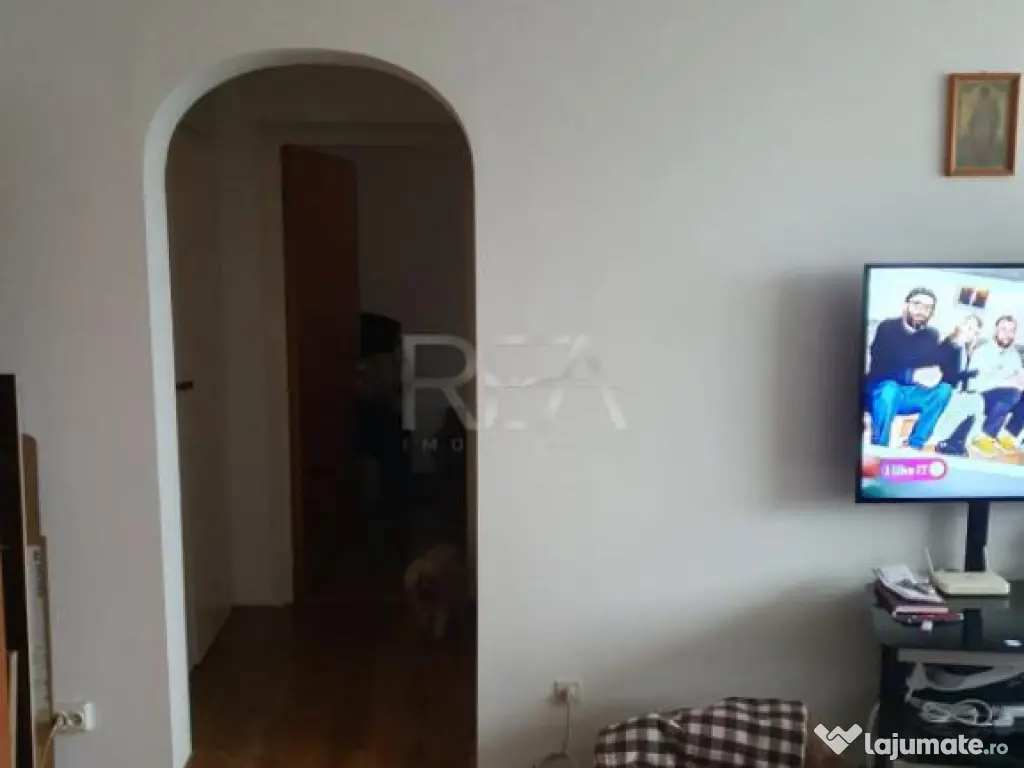 2 camere, et 7/8, 50 mp-Drumul Taberei, Mall Plaza 