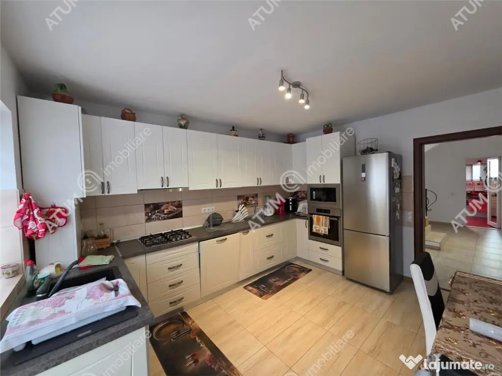 Casa individuala cu 5 camere si curte proprie in cartierul T