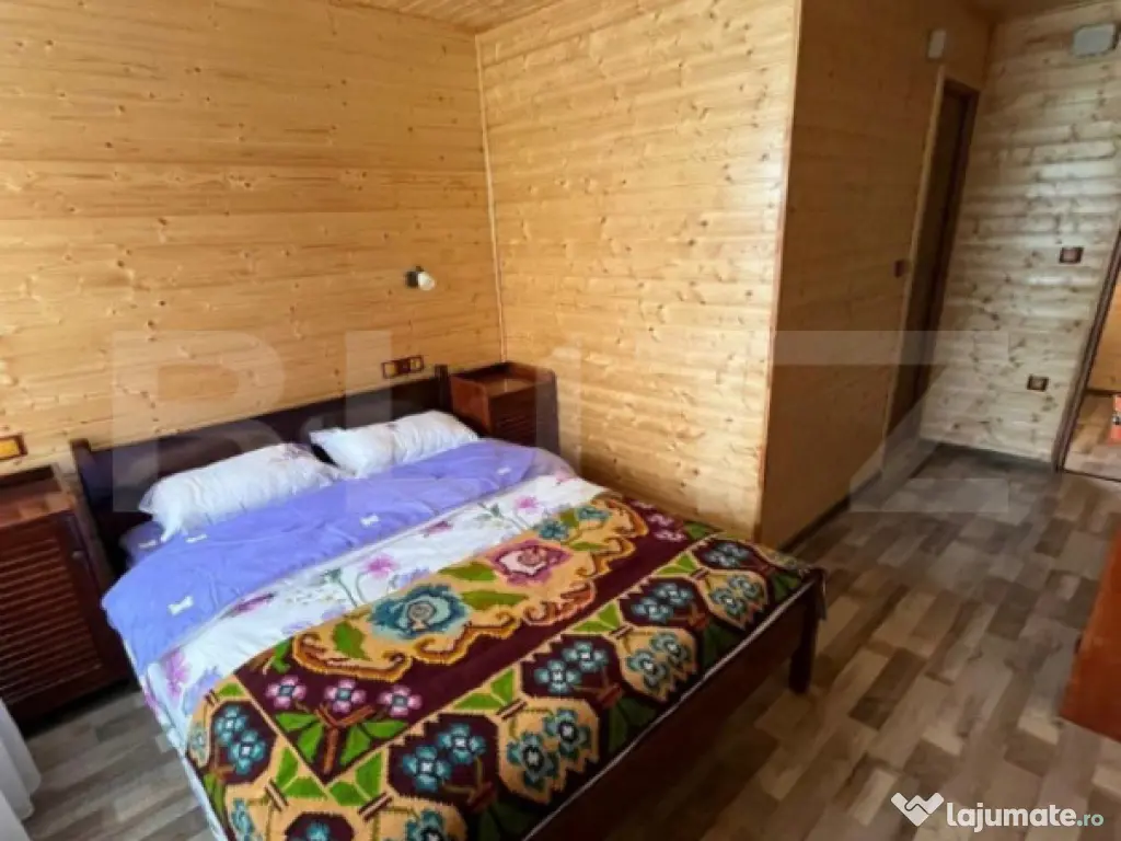 Proprietate pe malul Mureșului – Stâna de Mureș